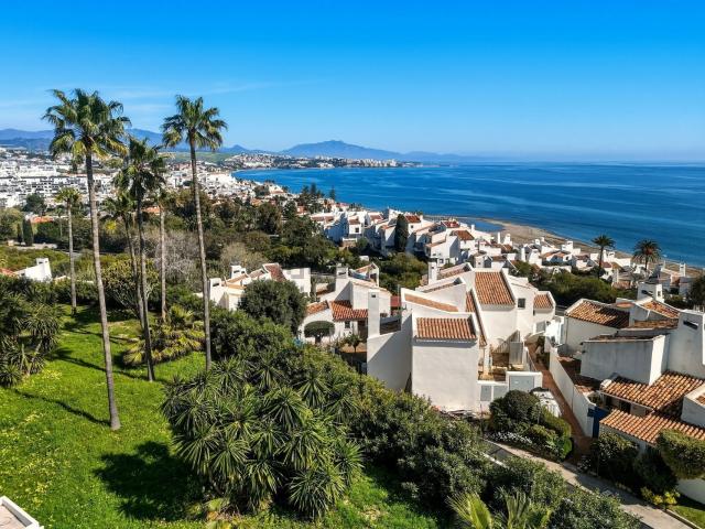 Chalet, Bahía Dorada, Estepona