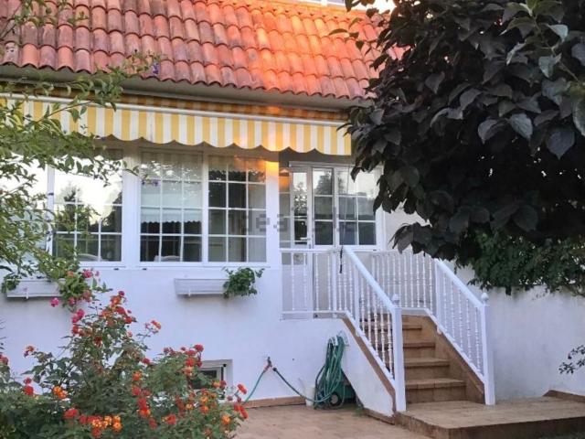 Chalet, Baiona