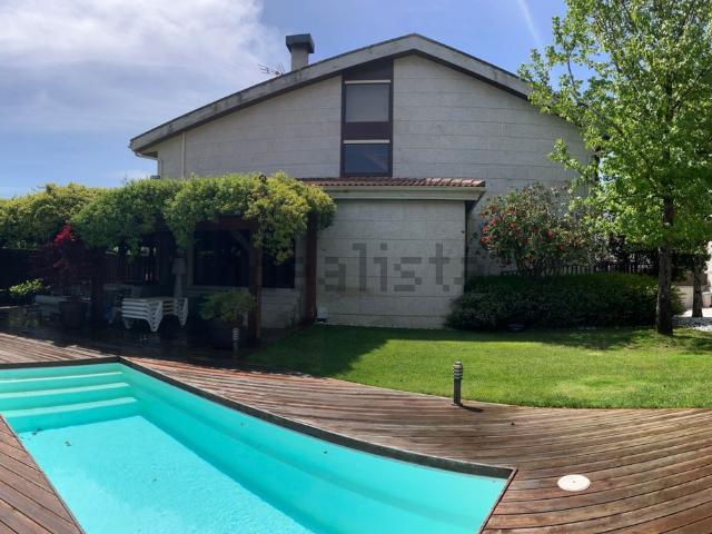 Chalet, Baiona