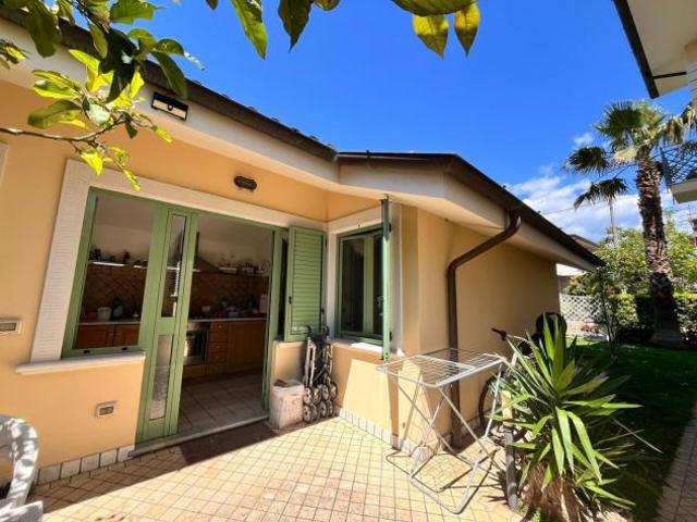 Chalet / Baita in affitto a Pietrasanta