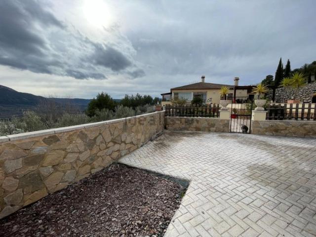 Chalet, Balones
