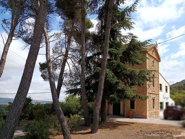 Chalet, Banyeres de Mariola