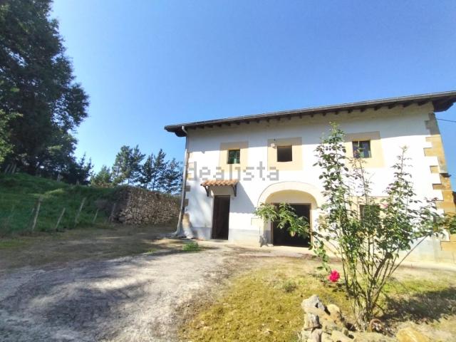 Chalet, Barcena de Cicero