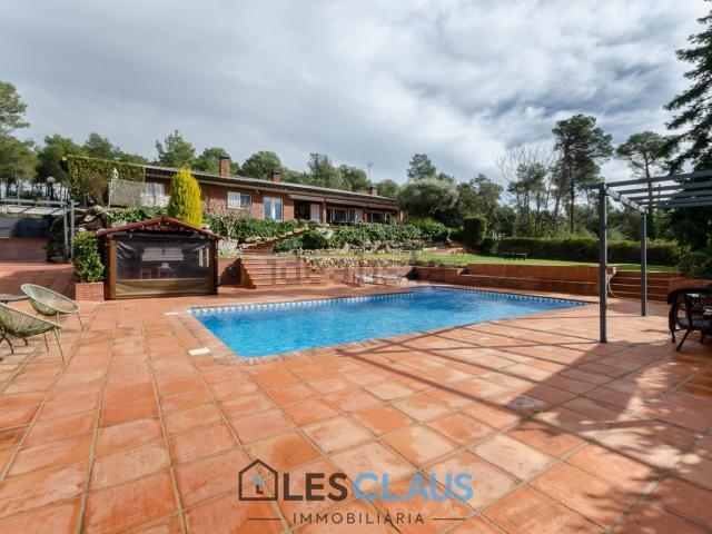 Chalet, Begues