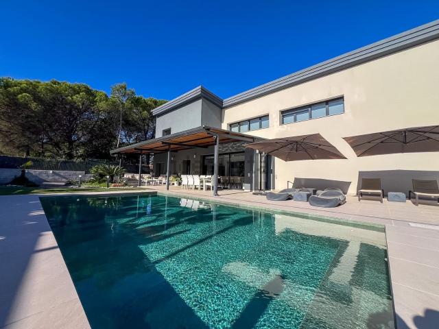 Chalet, Begues