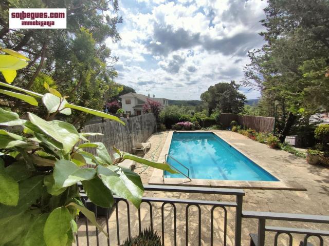 Chalet, Begues