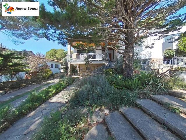 Chalet, Begues
