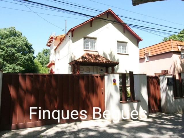 Chalet, Begues