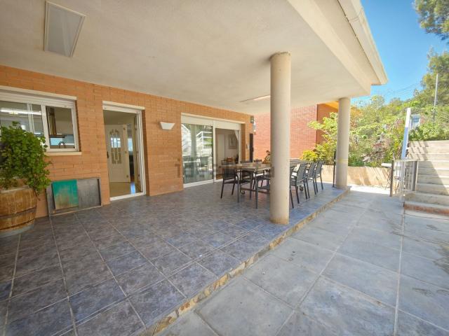 Chalet, Begues