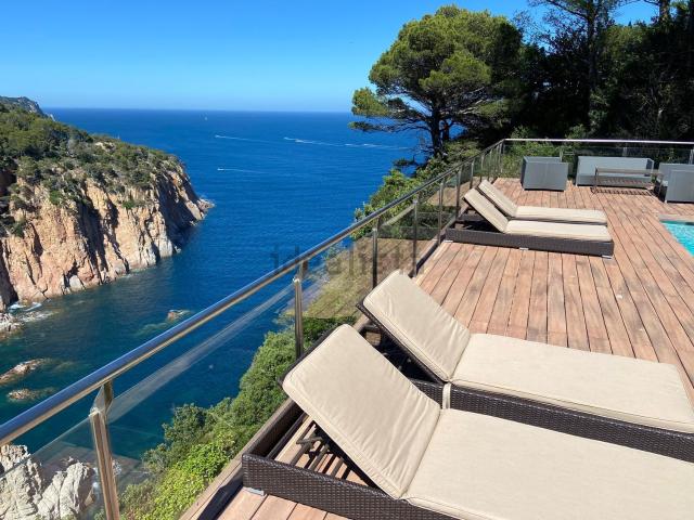 Chalet, Begur