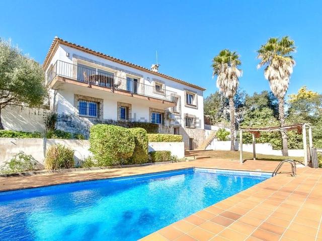 Chalet, Begur