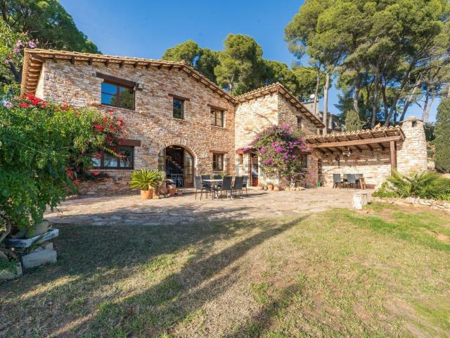 Chalet, Begur