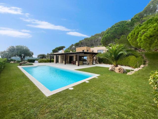 Chalet, Begur