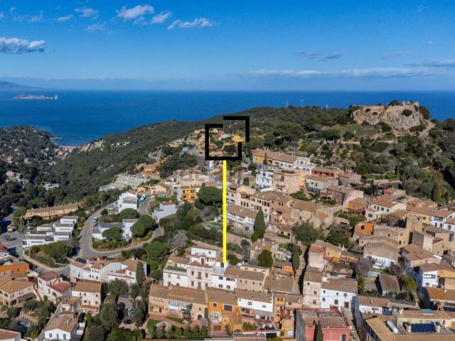 Chalet, Begur