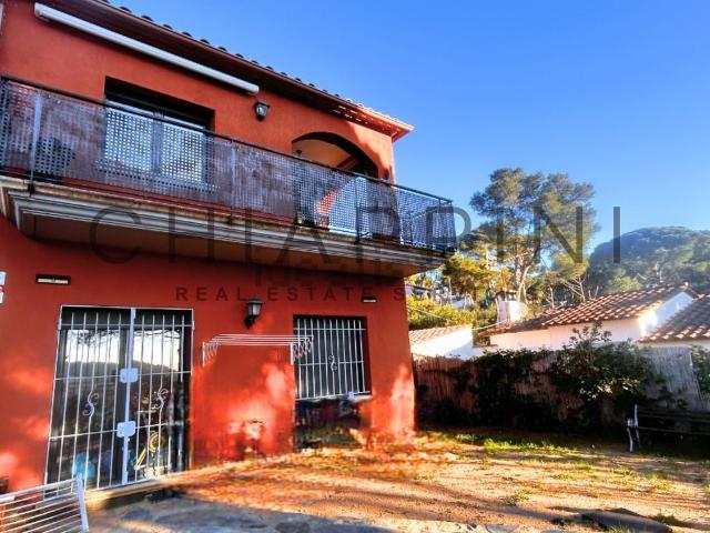 Chalet, Begur