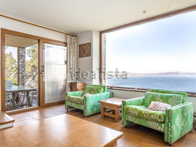 Chalet, Begur