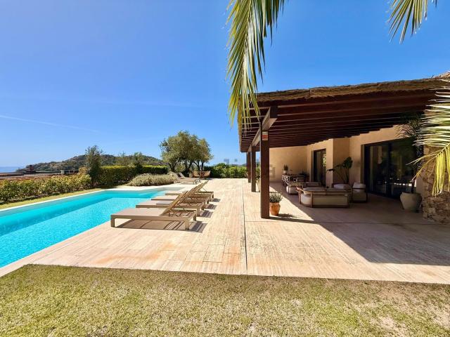 Chalet, Begur
