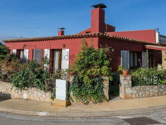 Chalet, Begur