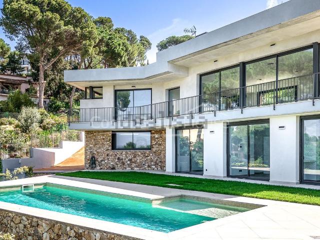 Chalet, Begur