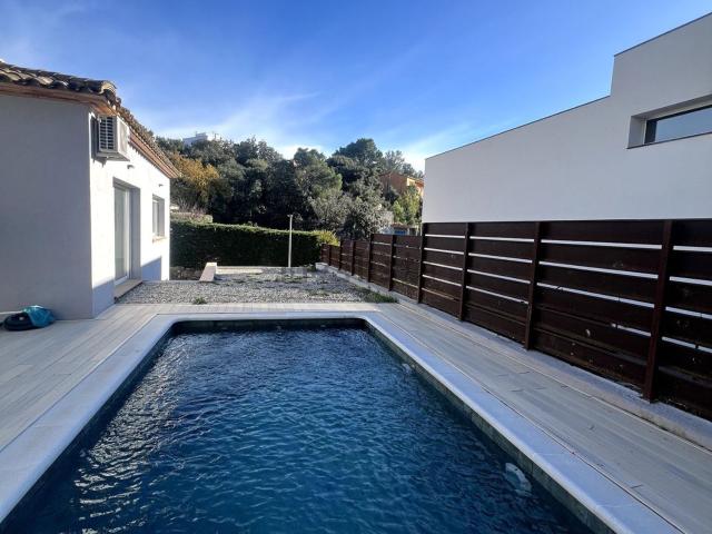 Chalet, Begur