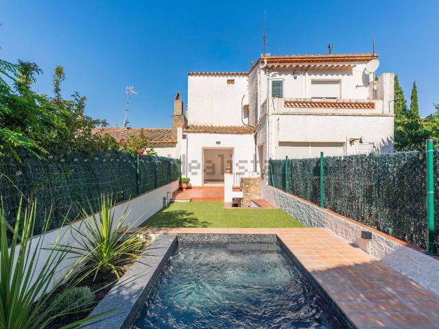 Chalet, Begur