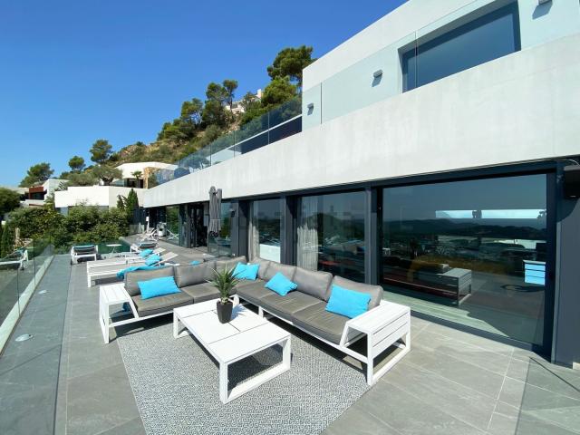 Chalet, Begur