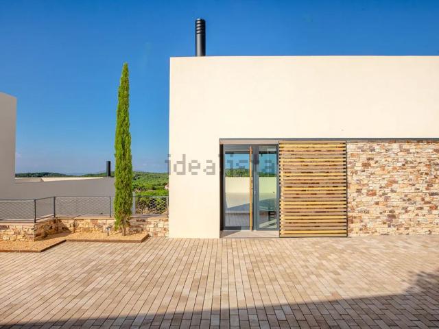 Chalet, Begur