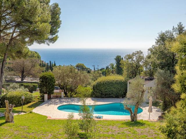 Chalet, Begur
