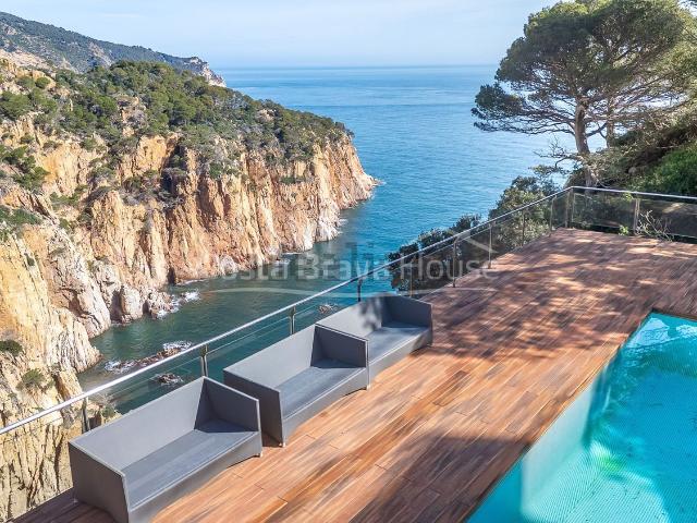 Chalet, Begur