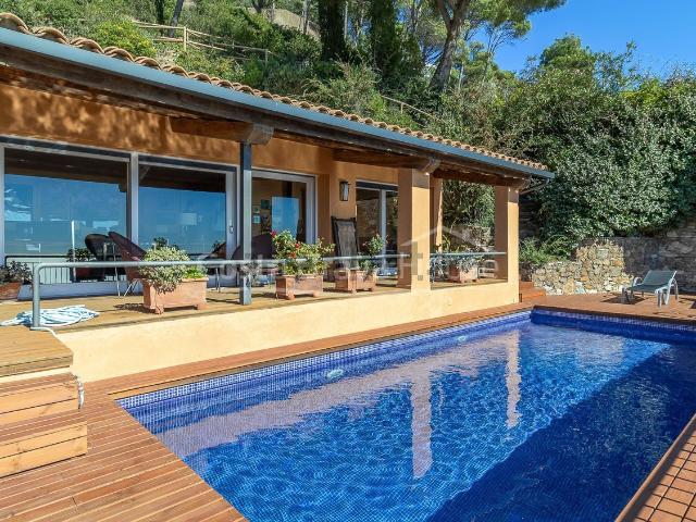 Chalet, Begur