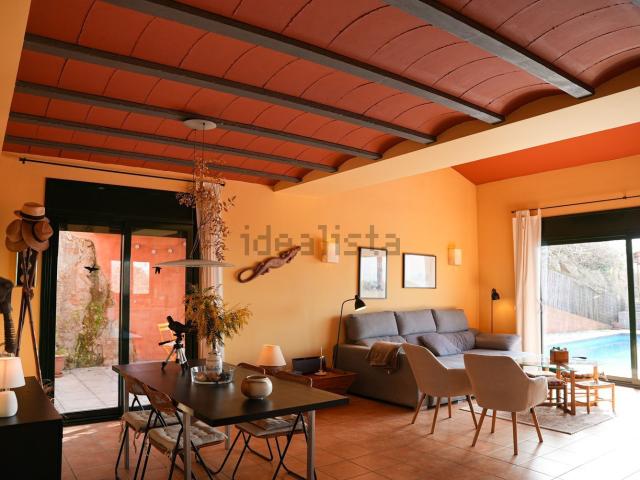Chalet, Begur