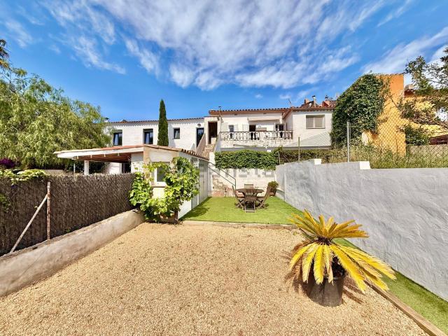 Chalet, Begur