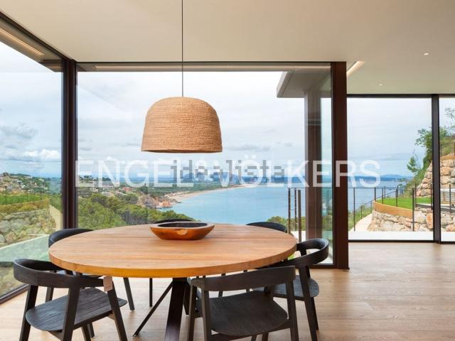 Chalet, Begur