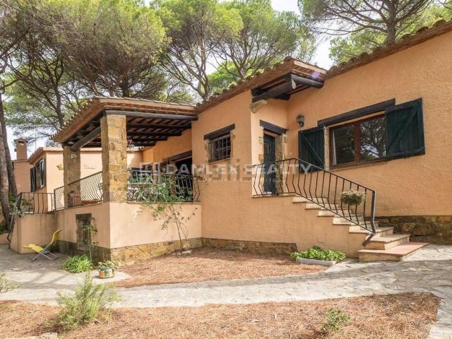Chalet, Begur