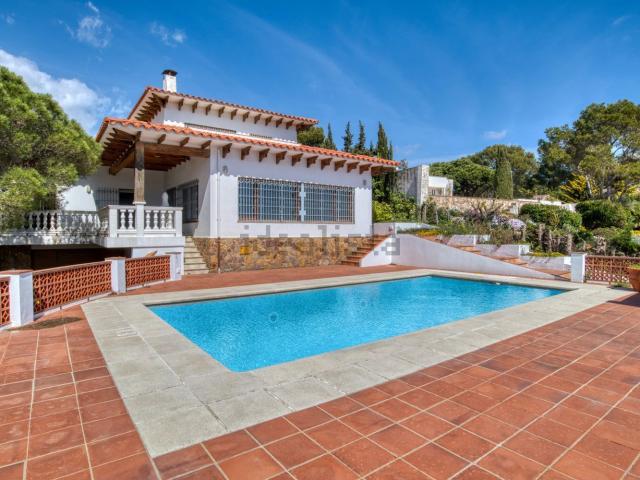 Chalet, Begur