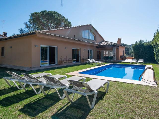 Chalet, Begur