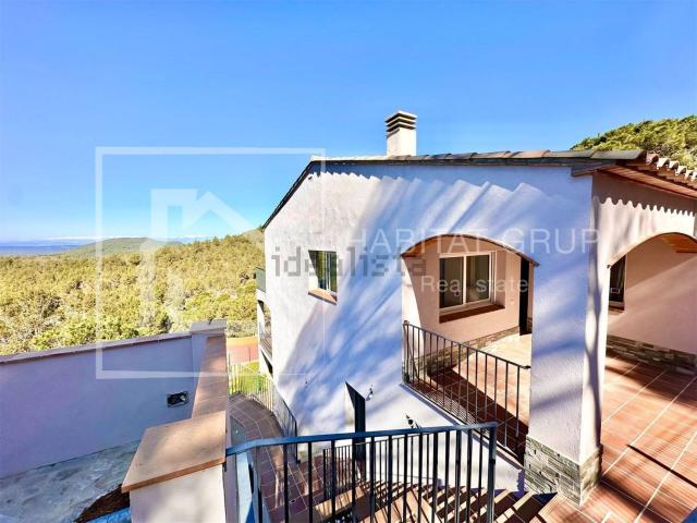 Chalet, Begur