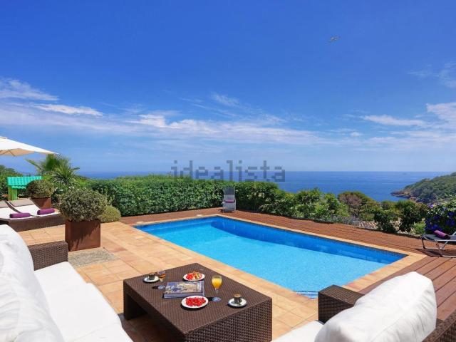 Chalet, Begur