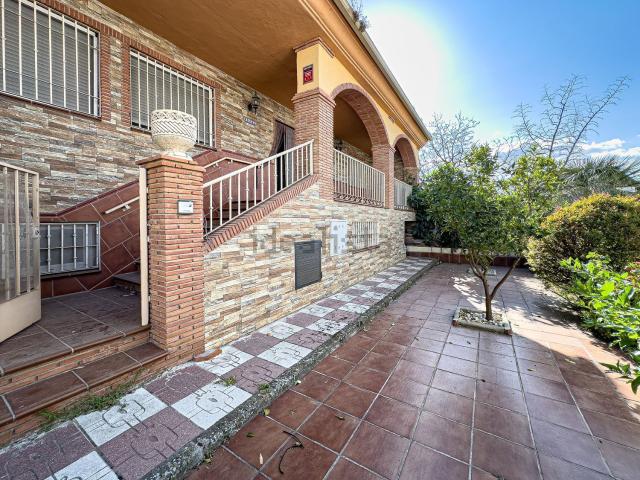 Chalet, Belicena