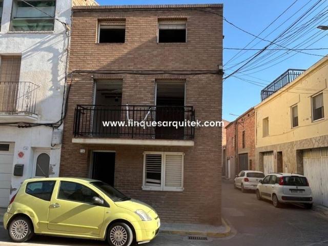 Chalet, Bell Lloc d&apos Urgell