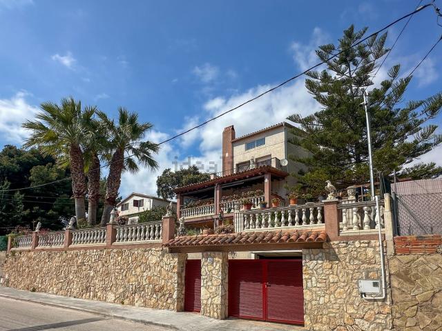 Chalet, Bellvei