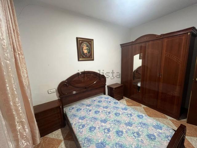 Chalet, Benameji