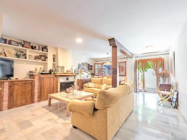 Chalet, Benatalaya, Estepona