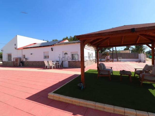 Chalet, Benferri