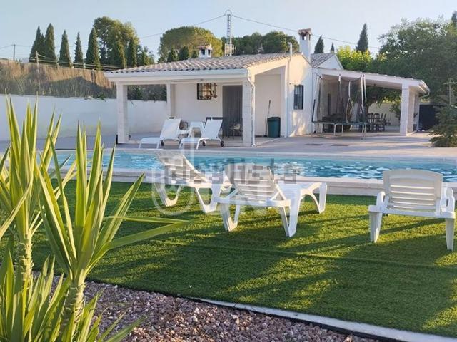 Chalet, Benimarfull
