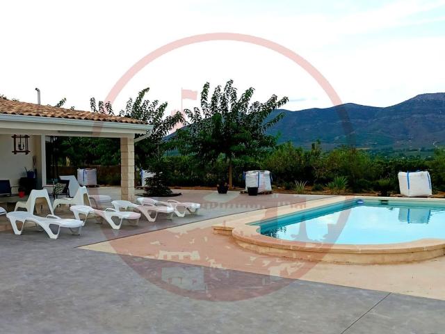 Chalet, Benimarfull