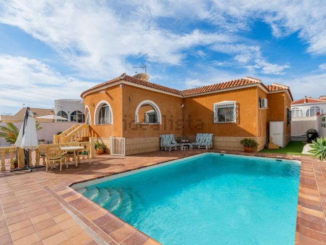 Chalet, Benijofar