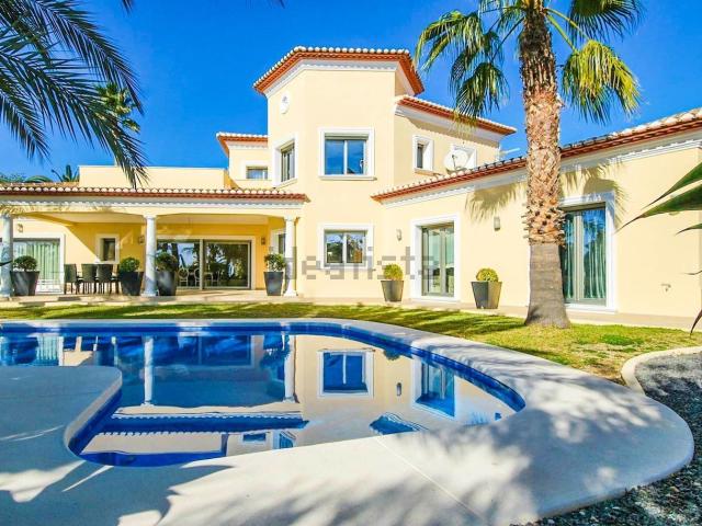 Chalet, Teulada