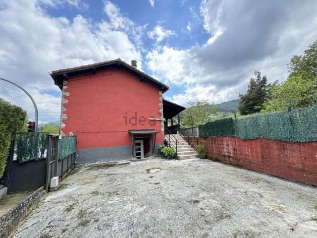 Chalet, Bergara
