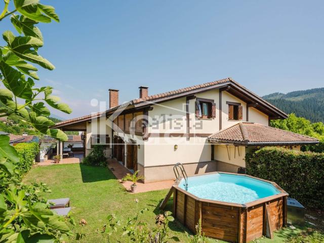 Chalet, Bergara